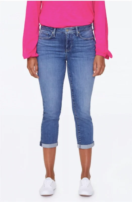 Sale Alert – Get Ready to Shop!Chloe Skinny Capri Jean In Alton Wash
