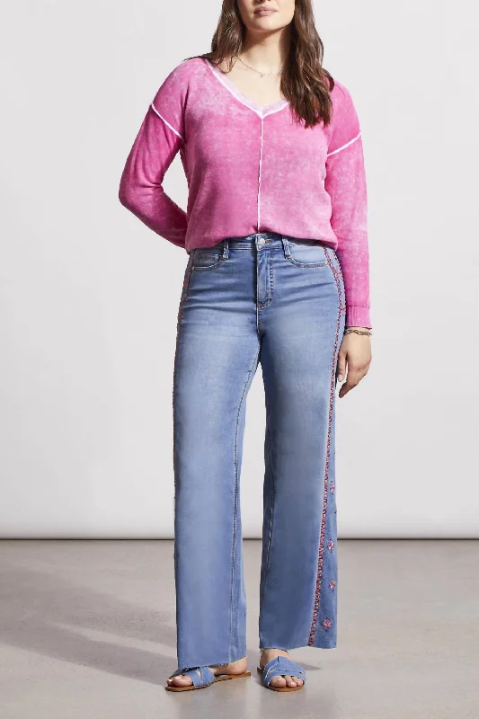 Best Offers of the Month!Brooke Hugging Jeans In Medium Wash
