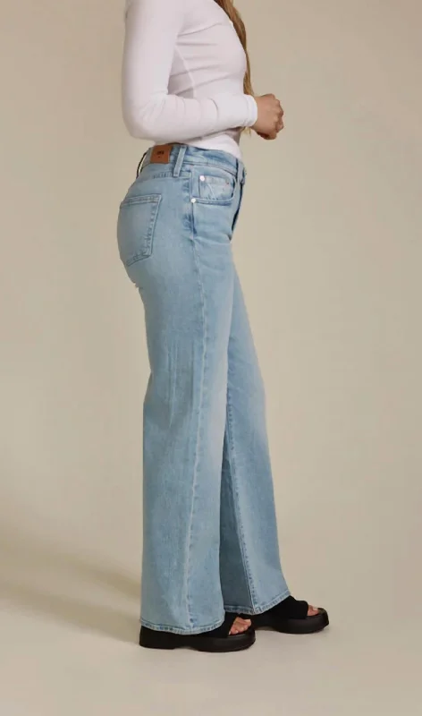 New Discounts Just Dropped!Marli Wide Leg Jeans In Crosby
