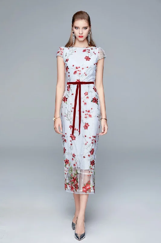 The Sale You’ve Been Waiting For!Light blue & Multicolor floral print Day Fitted Boatneck Short Sleeve Midi Floral Dress