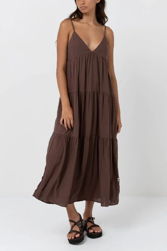Find Your Perfect Deal Today!Classic Tiered Midi Dress In Chocolate