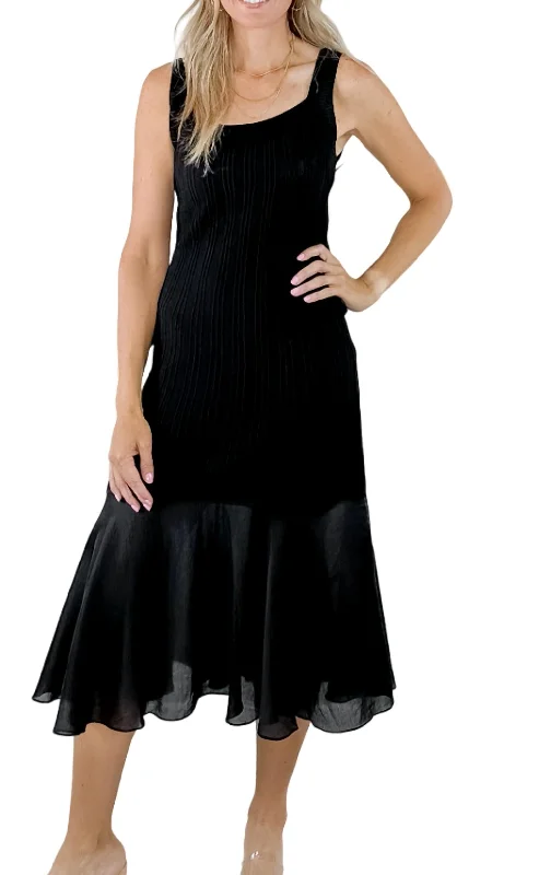 Score Big Savings Today!Georgia Midi Dress In Black