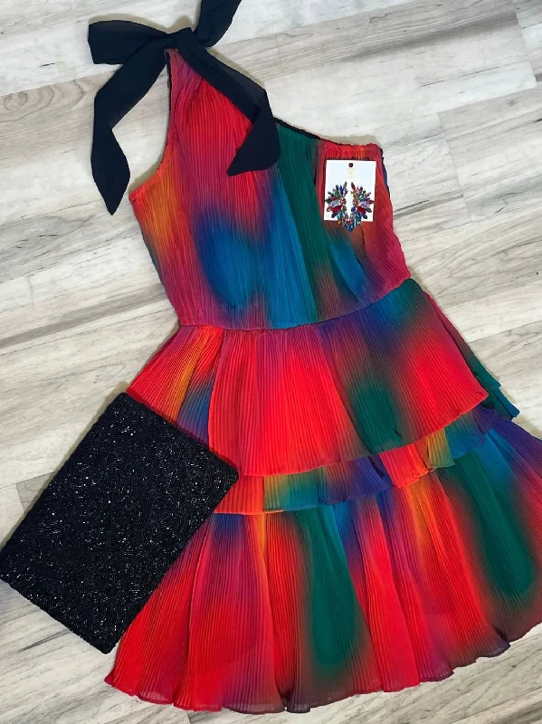 Don’t Wait – Shop Today!Ombre Pleat Mini Dress In Red
