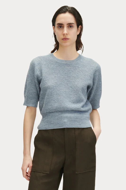 Save Money, Shop Happy!Calibra Top