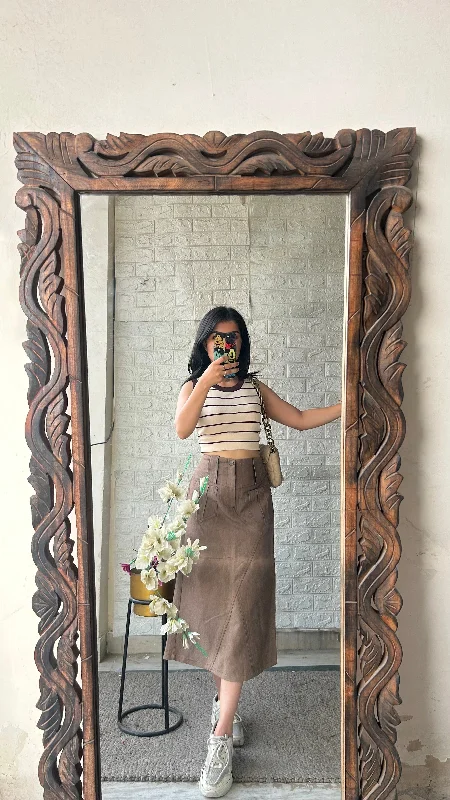 One Day Only – Huge Savings!13) Korean skirt 28 waist/l:27