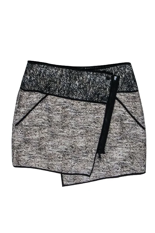 Mega Sale Happening Now!Rachel Zoe - Black, White, & Gold, Textured Woven Moto Zip Skirt Sz 2 Mega Sale Happening Now!Rachel Zoe - Black, White, & Gold, Textured Woven Moto Zip Skirt Sz 2