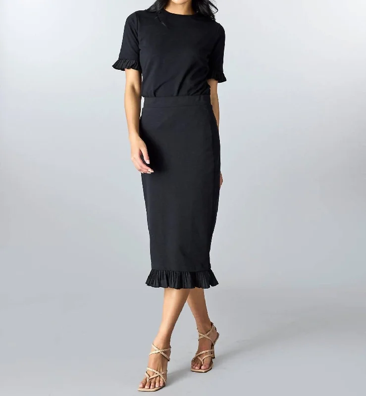 Find Your Perfect Deal Today!Straight Skirt In Spotlight