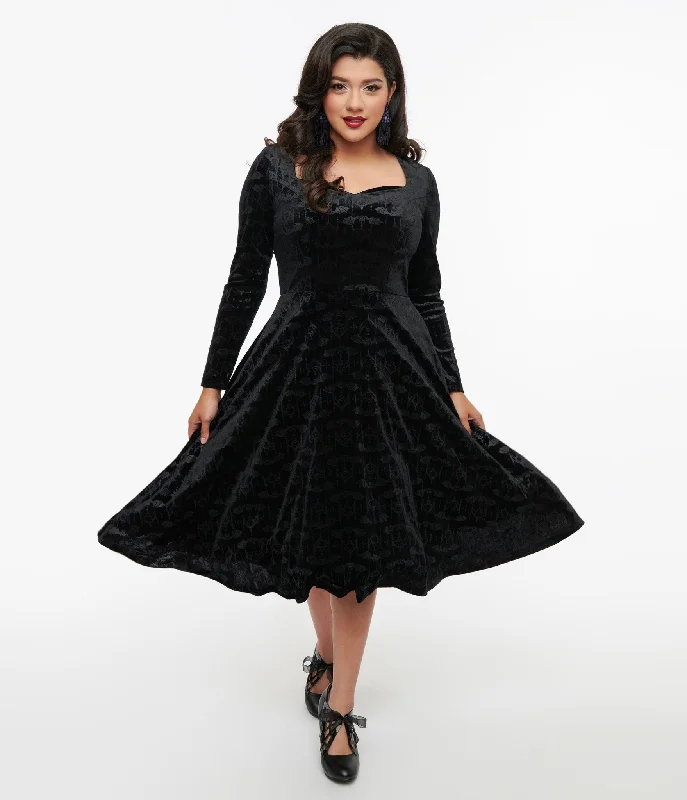 Upgrade for Less!1950s Black Velvet Bat Print Fit & Flare Dress