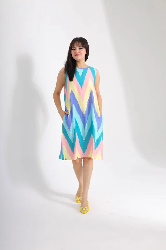 Time to Snag a Bargain!Dress B7124