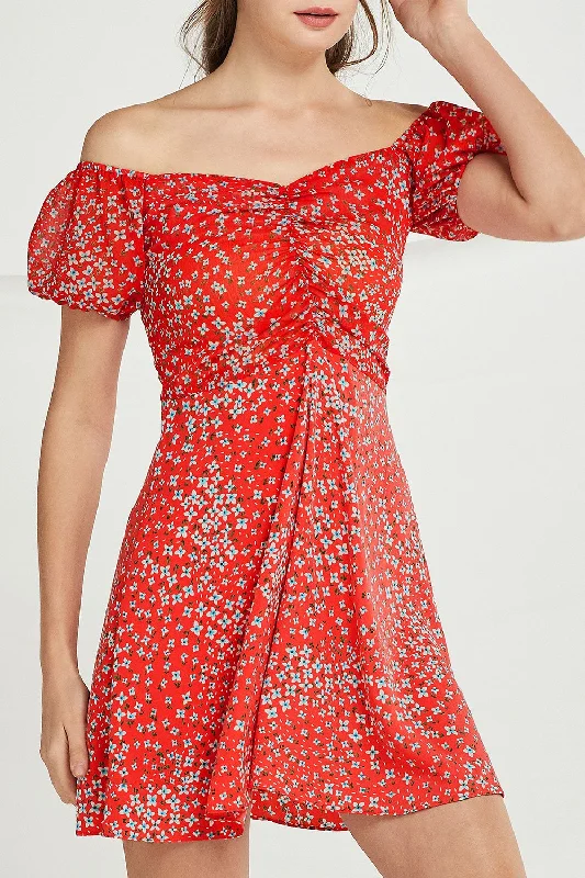 Don’t Wait – Deals Won’t Last!Noelle Floral Sweetheart Neck Dress