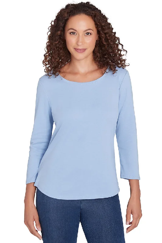 Your Best Deals Are Here!Solid Curved Hem Knit Top