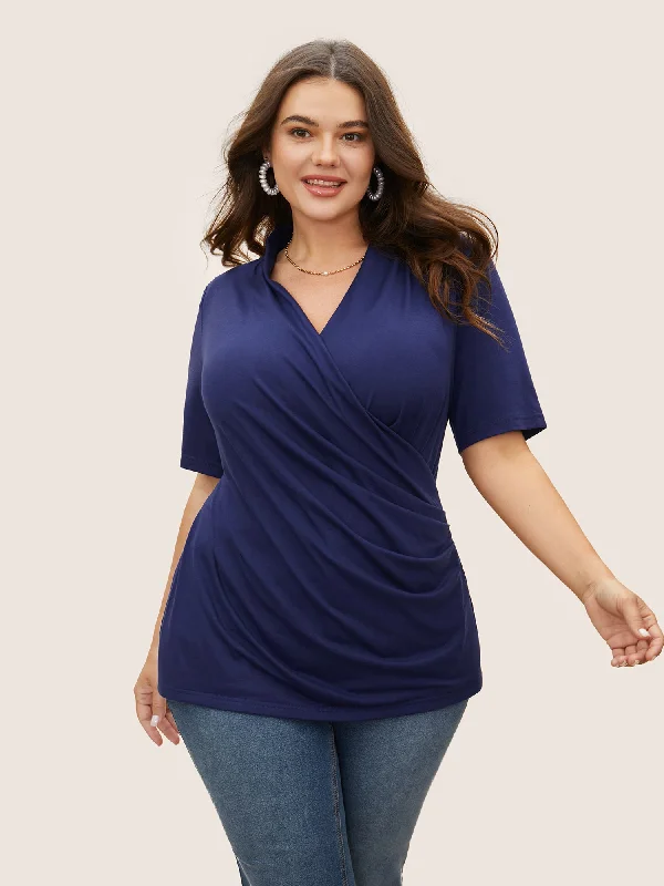 Your Best Deals Are Here!Solid Overlap Collar Gathered Knit T-shirt